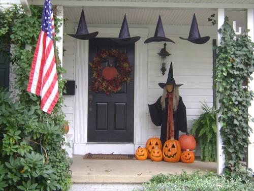 What’s Your Halloween Decorating Style?